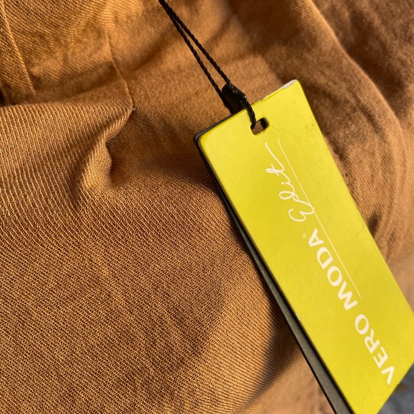 Vero Moda Shorts. Size- 34 - Picture 10 of 13